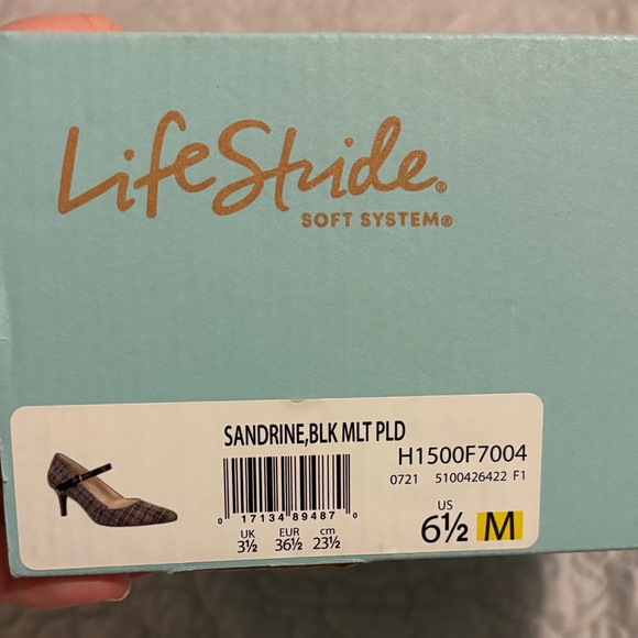 Life Stride Women's Elegant Plaid Heels - Picture 3 of 3